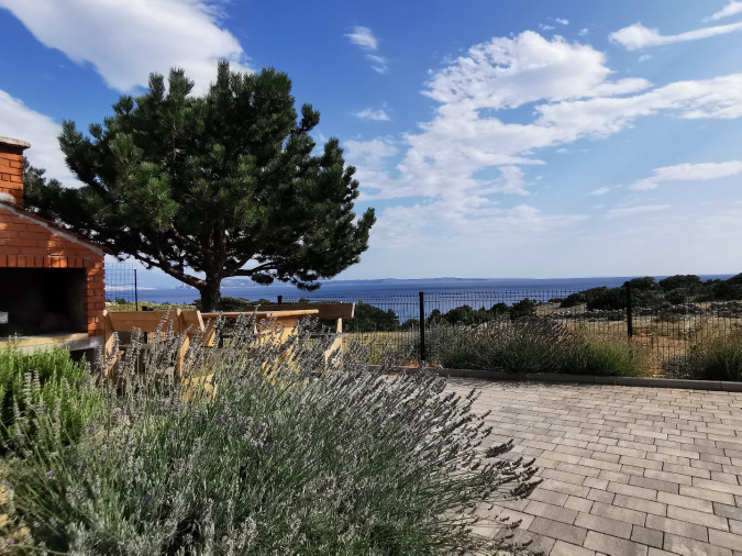 Apartment for a relaxing holiday near the sea, Stara Ba&scaron;ka, Krk Island, Croatia Stara Ba&scaron;ka